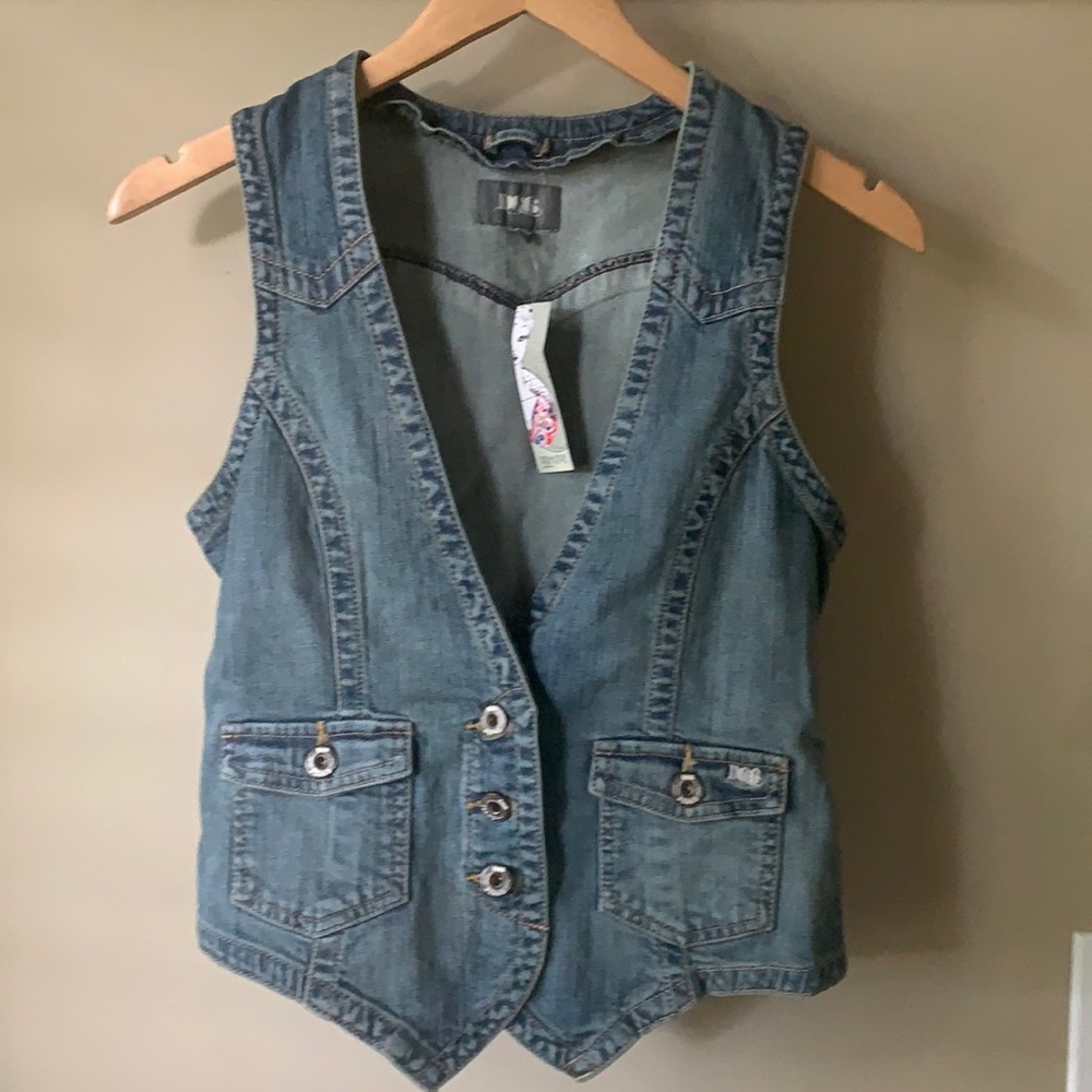 NWT D66 denim vest - medium